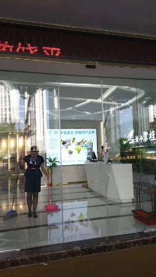 自動門