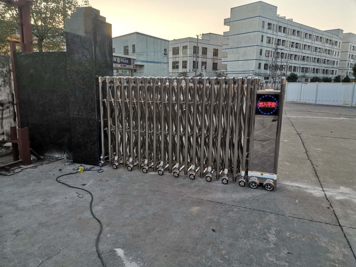 長安自動伸縮門機頭部分維修價格